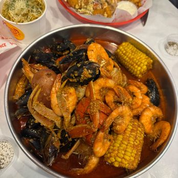 Crab N Spice - castaway combo - Seafood Near Me - Corona, California