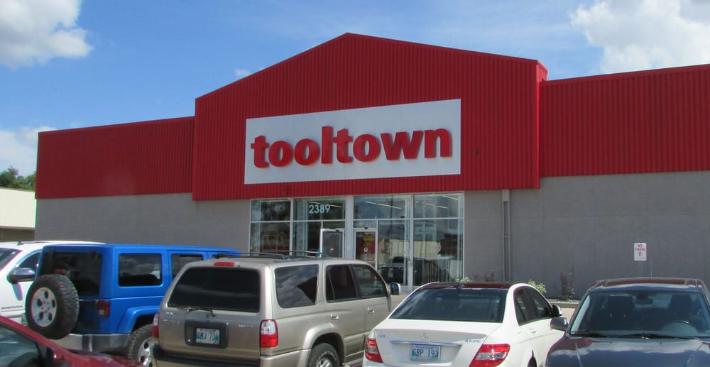 TOOLTOWN Updated September 2024 2389 McPhillips Street, Winnipeg