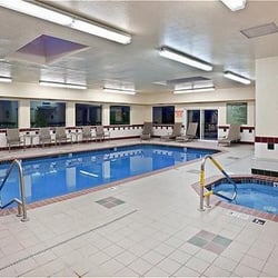 Holiday Inn Express & Suites Burlington