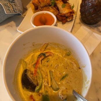 Hug Thai Express - Green Curry - Thai Near Me - La Mesa, California