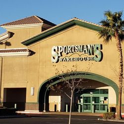 Sportsman's Warehouse - Nice location, terrible service.