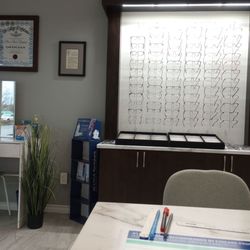 Lunetterie Clearview Eyewear - Inside the store. Note that they closed their location on Centrum. This one on Innes is their only location now.