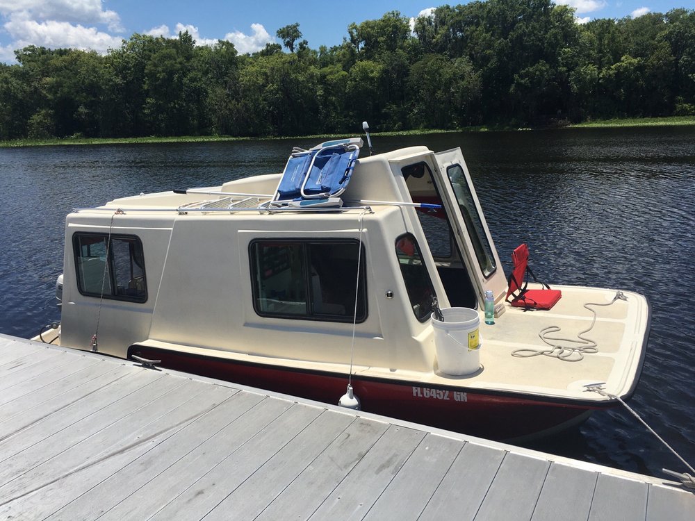 TINY HOUSEBOAT ADVENTURES Updated October 2024 39 Photos Deland