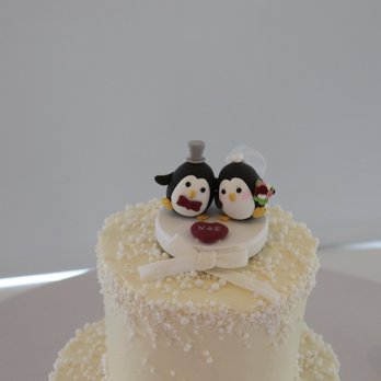 SugarBakers Cakes - It's buttery yellow instead of WHITE :( - Bakeries Near Me - Catonsville, Maryland