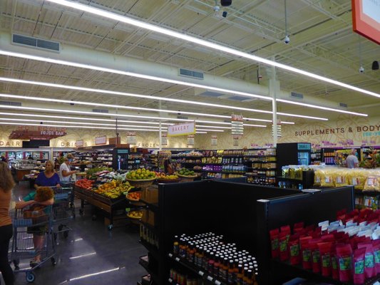 Island Naturals Market & Deli by null