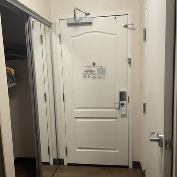 Hilton Garden Inn Mt. Laurel - Hotels Near Me - Mount Laurel, New Jersey
