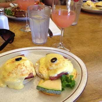 Hobee's Restaurant - Brunch: Eggs Benedict with Guava Mimosa - Breakfast & Brunch Near Me - Sunnyvale, California Hobee's Restaurant - Brunch: Eggs Benedict with Guava Mimosa - Breakfast & Brunch Near Me - Sunnyvale, California