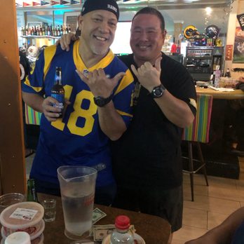 Aloha Lounge - Comon in and party with Tito! - Lounges Near Me - Honolulu, Hawaii