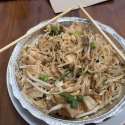 3 Sisters Express - Phad Khmer