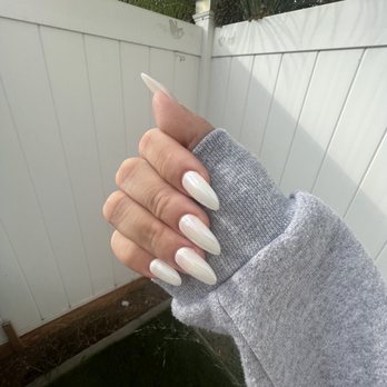 TJ Nail Spa - 4 coats funny bunny with white chrome powder. - Nail Salons Near Me - Pico Rivera, California