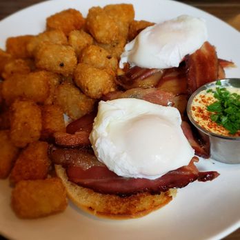 Vic's - Bacon Benedict - Breakfast & Brunch Near Me - Martinez, California Vic's - Bacon Benedict - Breakfast & Brunch Near Me - Martinez, California
