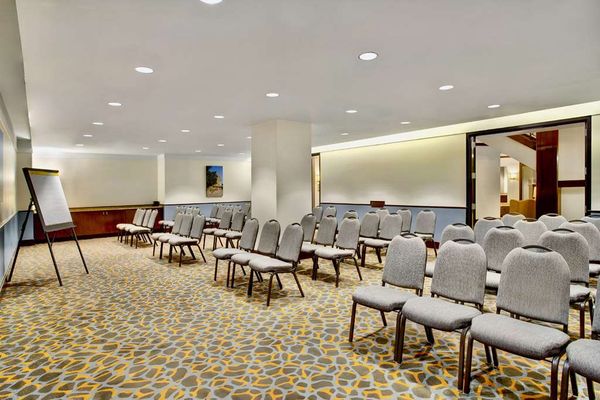 The Emily Morgan San Antonio - a DoubleTree by Hilton Hotel by null