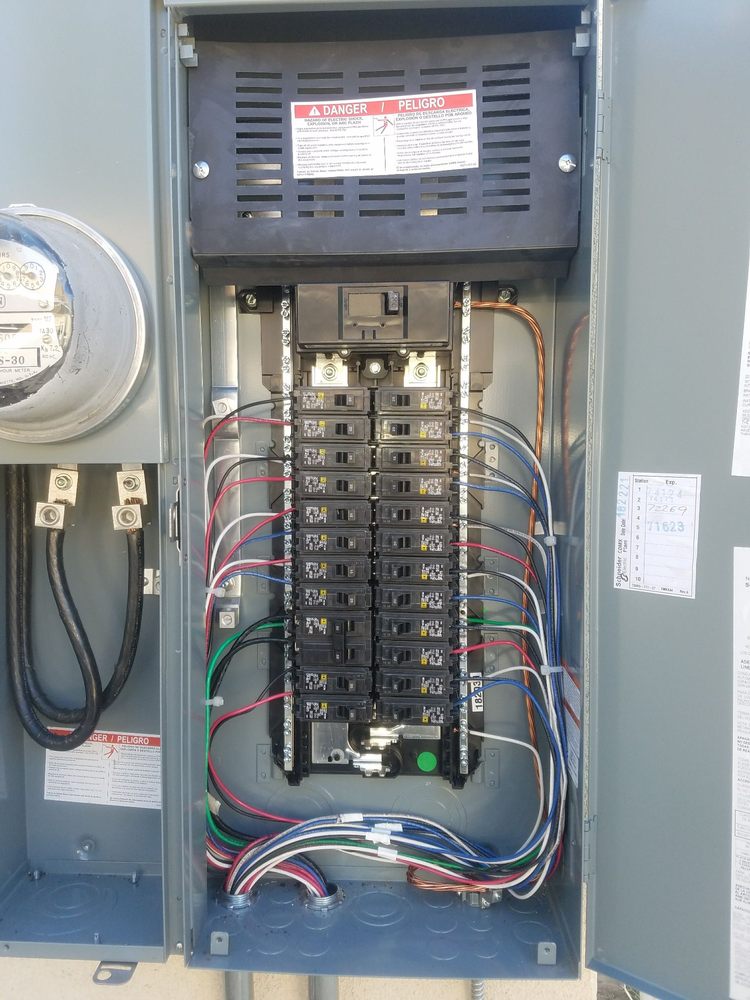 Slide of Dlt Electrical Services