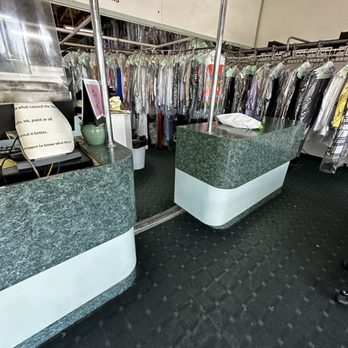 Han's Dry Cleaners - Dry Cleaning Near Me - Fairfield, California Han's Dry Cleaners - Dry Cleaning Near Me - Fairfield, California