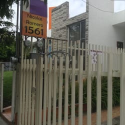 casa de estudiantes Nicolas Romero - Afuera hay un letrero visible