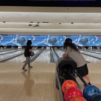 Fountain Bowl - Bowling Near Me - Fountain Valley, California