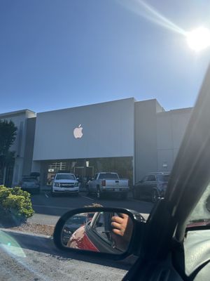 Appleショップ Apple Store, 7273 SW Bridgeport Rd, Portland, OR 97224, US