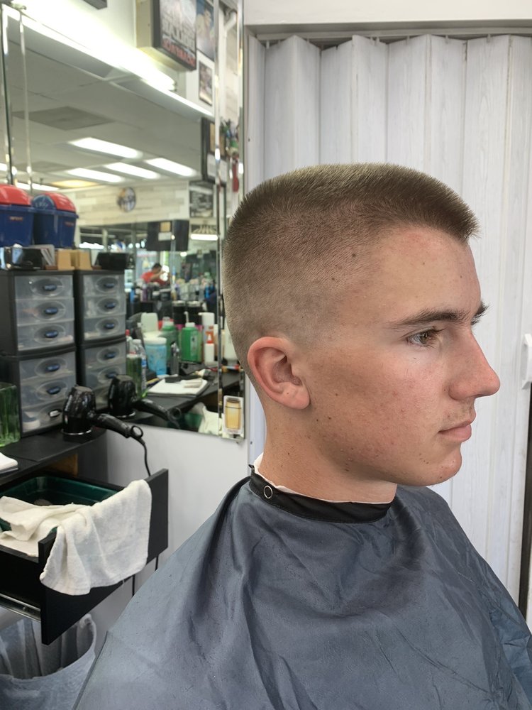 TONY BARBER SHOP 46 Photos & 31 Reviews 5545 1/2 W Manchester Ave