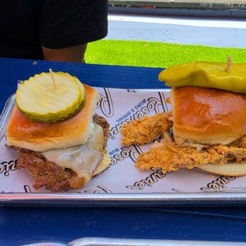 Rosemarie's Buns and Brews - Burgers Near Me - Encinitas, California Rosemarie's Buns and Brews - Burgers Near Me - Encinitas, California