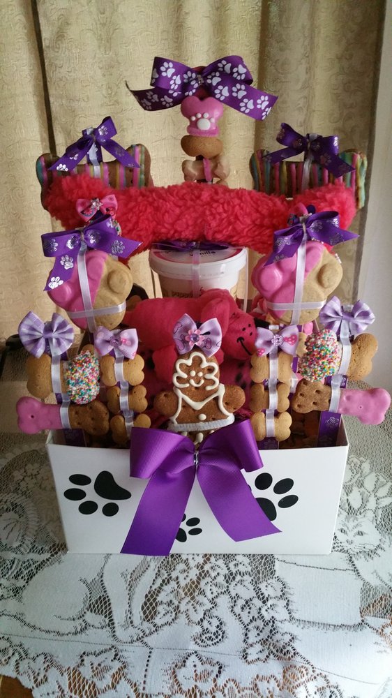 MANY PAWS TREAT DESIGNS AND GIFTS 23 Photos Pet Stores 11292