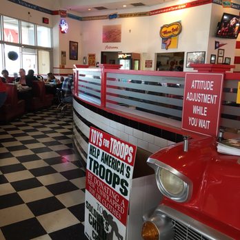 Mama's Daughters' Diner - Diners Near Me - Plano, Texas