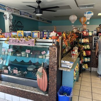 Roadees Cafe - Sandwiches Near Me - Brentwood, California Roadees Cafe - Sandwiches Near Me - Brentwood, California