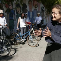Bicycle Riding School - Susan explaining that you really want to turn to get your balance
