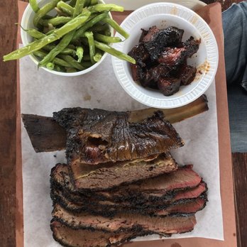 Killen's Barbecue - Brisket, beef rib, wagyu burnt ends, green beans - Barbeque Near Me - Pearland, Texas Killen's Barbecue - Brisket, beef rib, wagyu burnt ends, green beans - Barbeque Near Me - Pearland, Texas