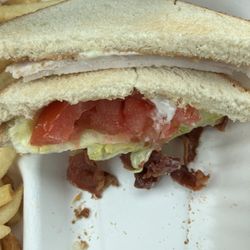 Supreme Pizza - Turkey Club, where's the Turkey????