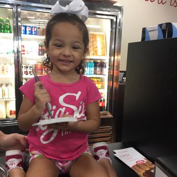 Vicky Bakery - Bakeries Near Me - Miami, Florida
