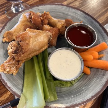 Uptown Kitchen + Taphouse - Wings - Gastropubs Near Me - Rogers, Arkansas