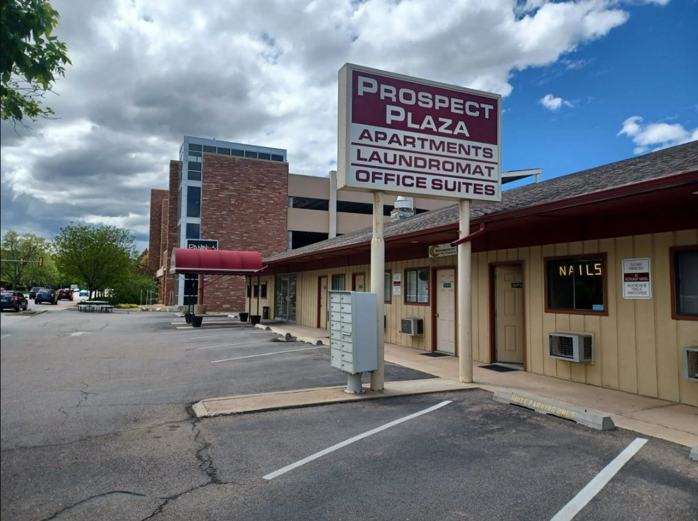 PROSPECT PLAZA LAUNDROMAT Updated September 2024 304 W Prospect Rd