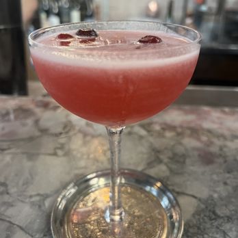 The Ice Plant - Refreshing Coctail - Cocktail Bars Near Me - St. Augustine, Florida