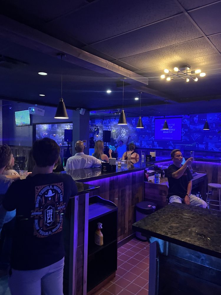 STIX POOL AND BAR Updated October 2024 1225 N Monroe St