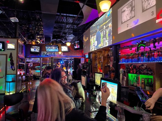 Lizard Lounge by null