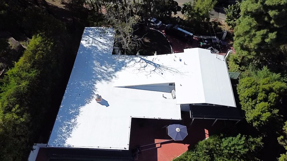 Slide of Supreme Roofing