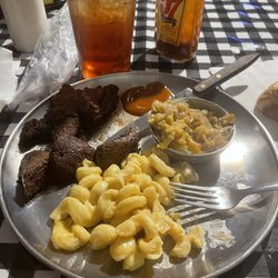 Farmhouse&Company - Steak bites, Mac & cheese, stewed squash