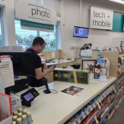 Walgreens - Counter - fedex