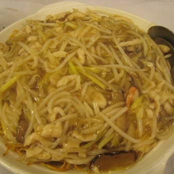 The Kitchen - pan fried noodle with chicken/bean sprouts - Good - Dim Sum Near Me - Millbrae, California The Kitchen - pan fried noodle with chicken/bean sprouts - Good - Dim Sum Near Me - Millbrae, California