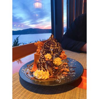 Beverly's - Peanut butter and chocolate cheesecake - New American Near Me - Coeur d'Alene, Idaho
