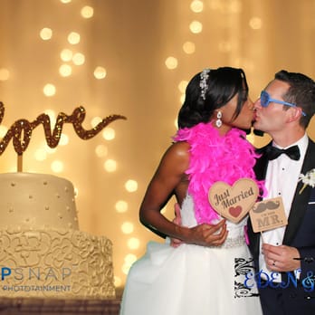TapSnap 1125 - Photo Booth Rentals Near Me TapSnap 1125 - Photo Booth Rentals Near Me