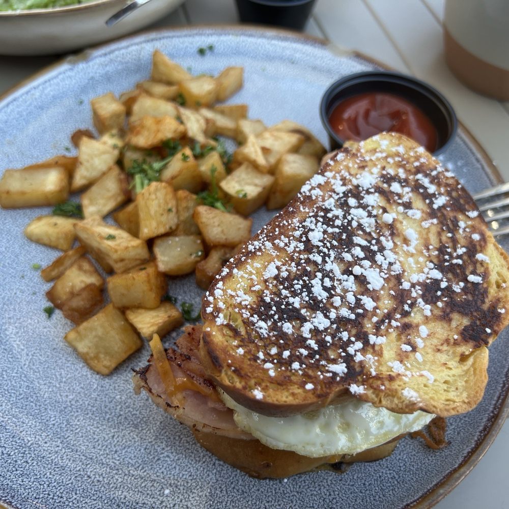 brunch French toast sandwich