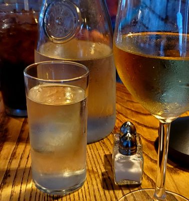 PUBLIC eat+drink by null