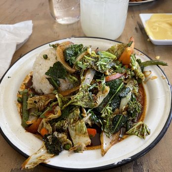 Casa Chaskis - Col Saltado con Vegetables - Peruvian Near Me - Long Beach, California