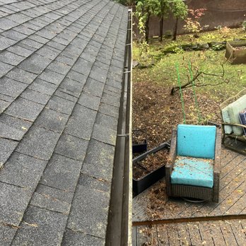 Man on the Edge - Gutters cleared - Gutter Services Near Me - Portland, Oregon