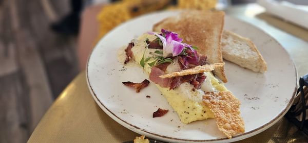 Sunny Side Cafe & Eatery by null