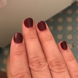 Shellac manicure was absolutely beautiful ! No complaints