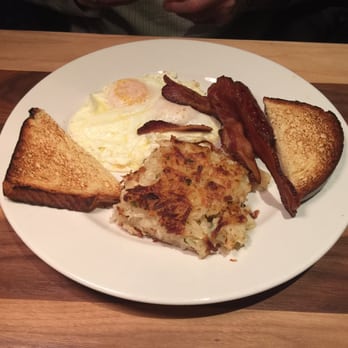 Remington's - Two egg breakfast - American Near Me - Chicago, Illinois