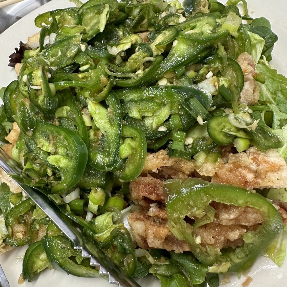Yoo's Place - Chicken mixed salad and kick of jalapeños slices - Korean Near Me - Irvine, California Yoo's Place - Chicken mixed salad and kick of jalapeños slices - Korean Near Me - Irvine, California