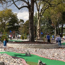 Bluegrass Mini Golf